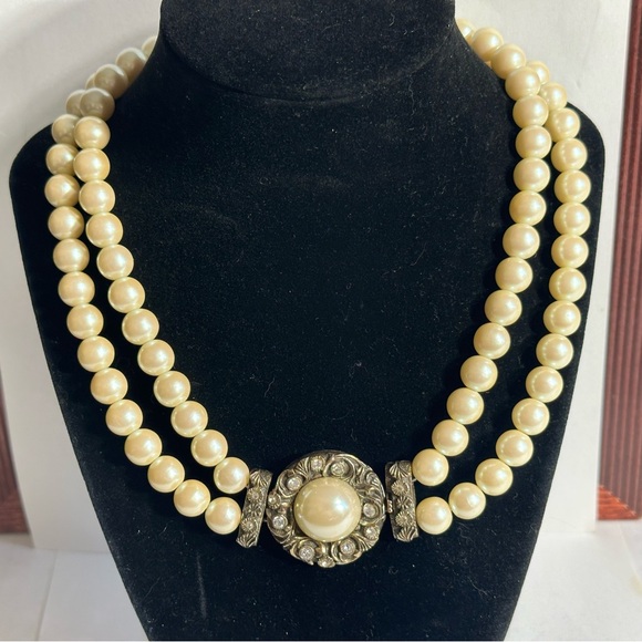 Jewelry - Vintage Dauplaise Faux Pearl Double Strand Necklace Elaborate Clasp Old Money